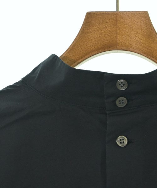 PLST เสื้อสตรี