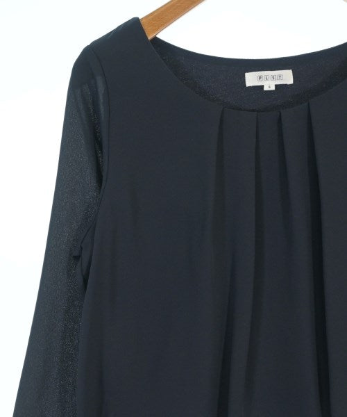 PLST เสื้อสตรี