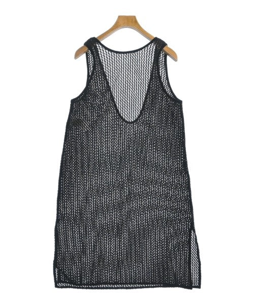 LEPSIM LOWRYSFARM เสื้อแขนกุด
