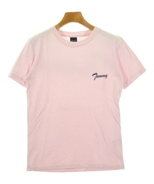 TOMMY เสื้อยืด/เสื้อท็อปส์