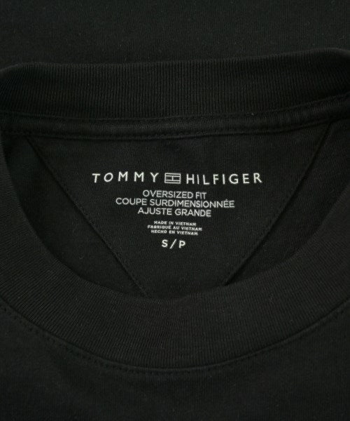 TOMMY HILFIGER เสื้อยืด/เสื้อท็อปส์