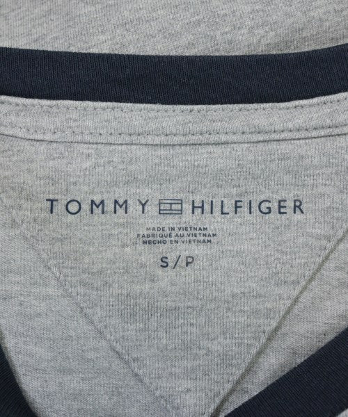 TOMMY HILFIGER เสื้อยืด/เสื้อท็อปส์