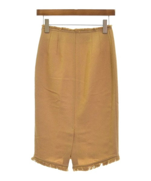 NOBLE กระโปรงยาวถึงเข่า