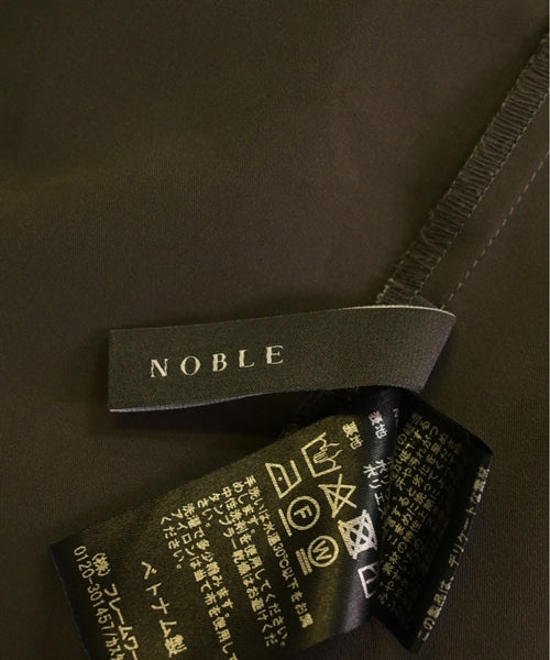 NOBLE ชุดเดรส
