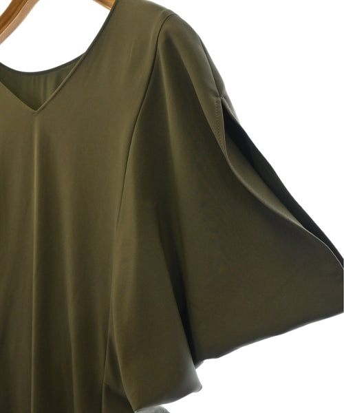 NOBLE ชุดเดรส