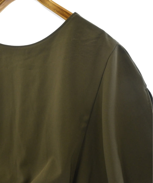 NOBLE ชุดเดรส