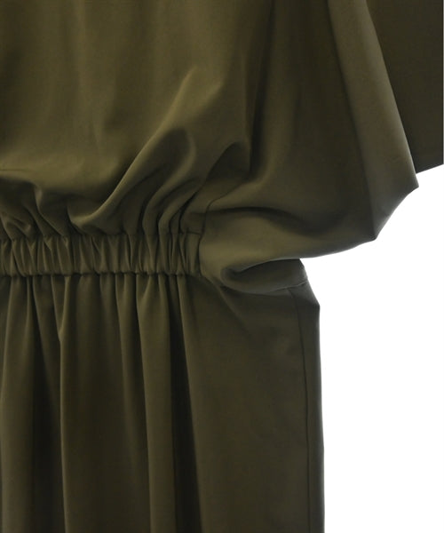 NOBLE ชุดเดรส