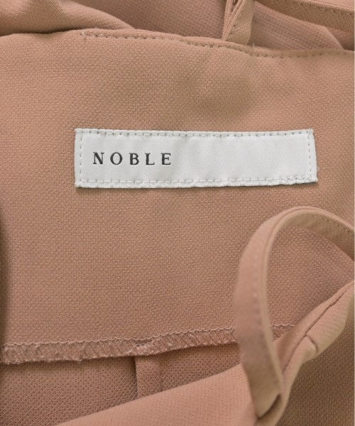 NOBLE ชุดเดรส