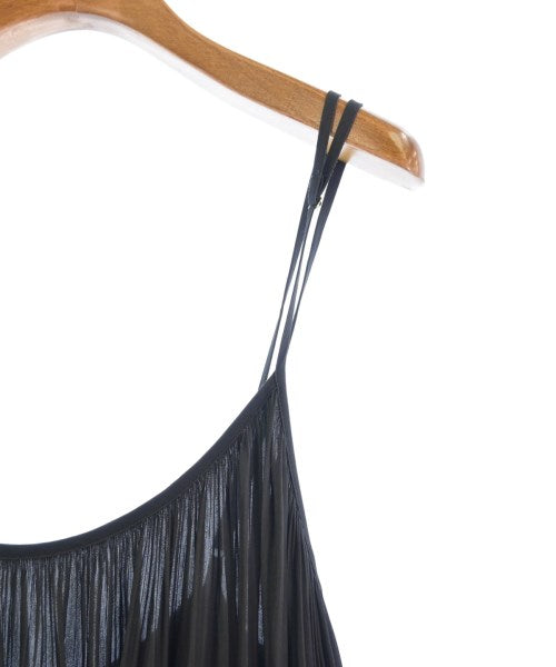 NOBLE ชุดเดรส