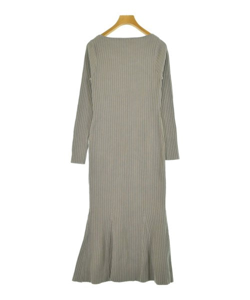 NOBLE ชุดเดรส