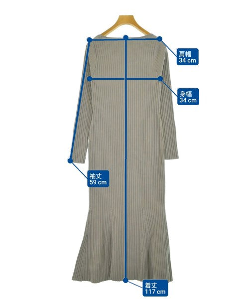 NOBLE ชุดเดรส