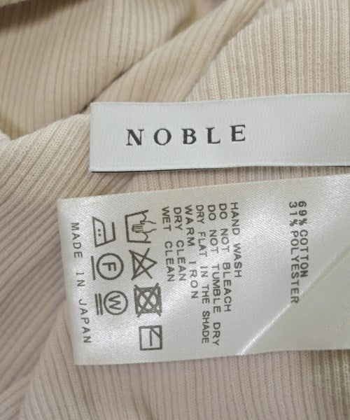 NOBLE เสื้อยืด/เสื้อท็อปส์