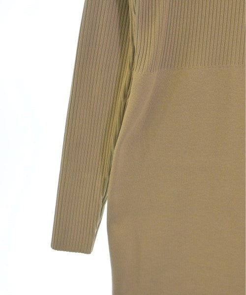 NOBLE ชุดเดรส