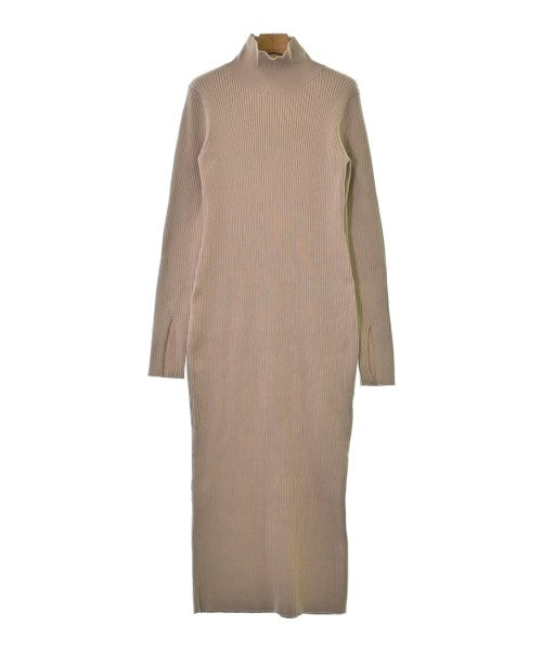 NOBLE ชุดเดรส