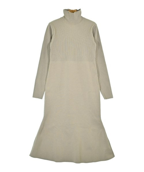 NOBLE ชุดเดรส