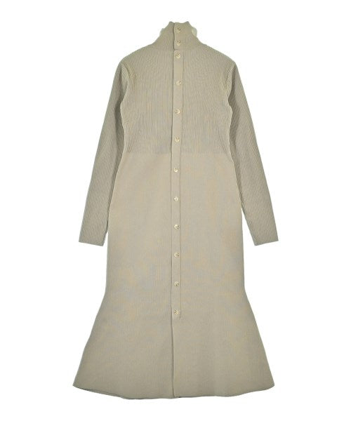 NOBLE ชุดเดรส