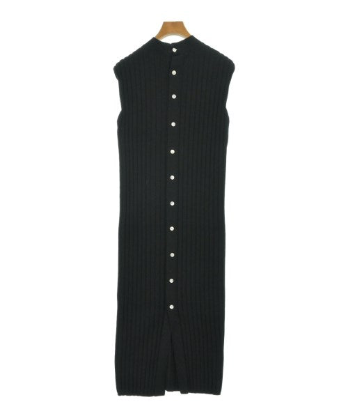 NOBLE ชุดเดรส