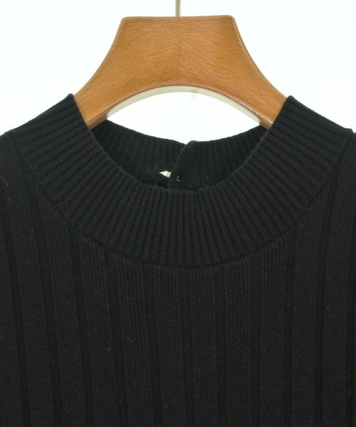 NOBLE ชุดเดรส