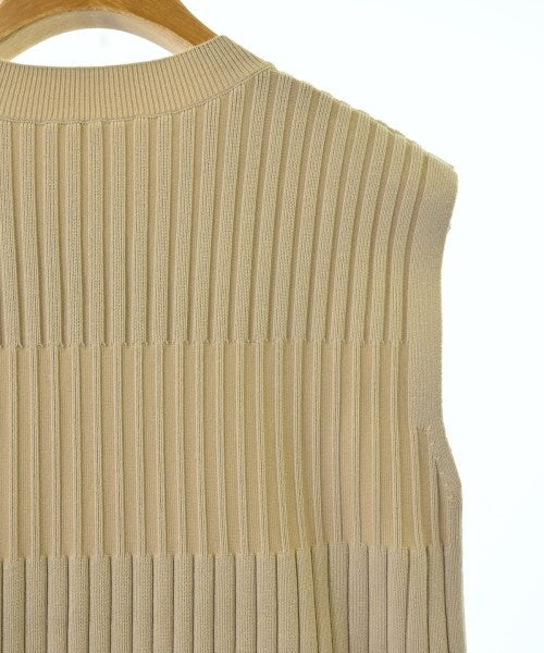 NOBLE ชุดเดรส