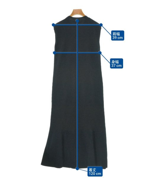 NOBLE ชุดเดรส