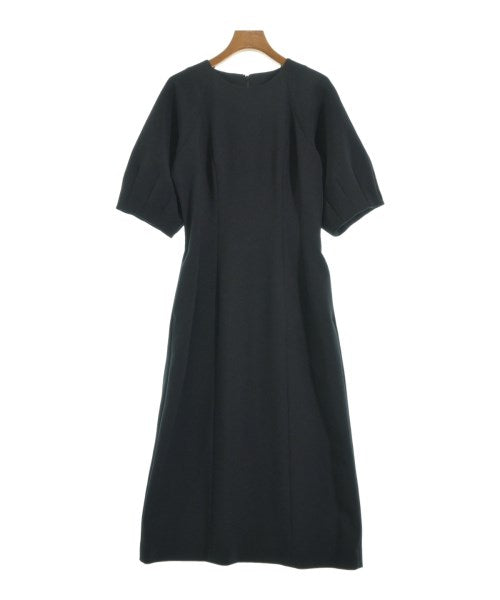 NOBLE ชุดเดรส