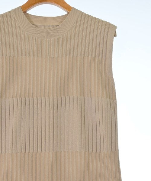 NOBLE ชุดเดรส