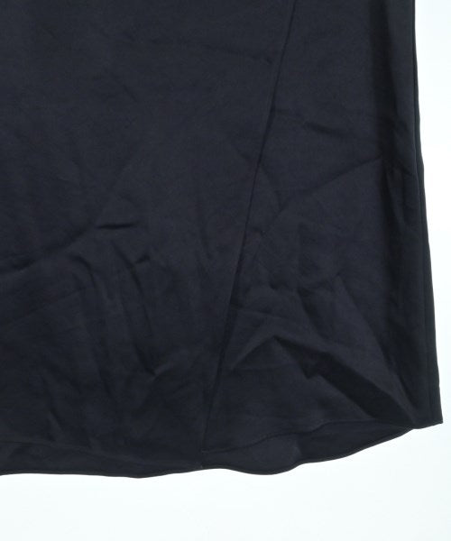 NOBLE เสื้อสตรี