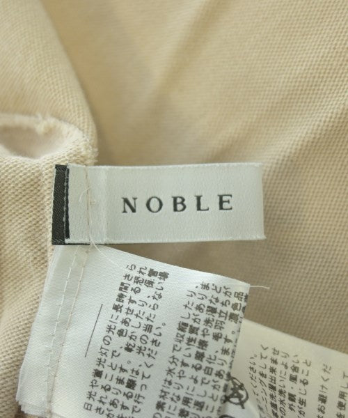 NOBLE เสื้อยืด/เสื้อท็อปส์