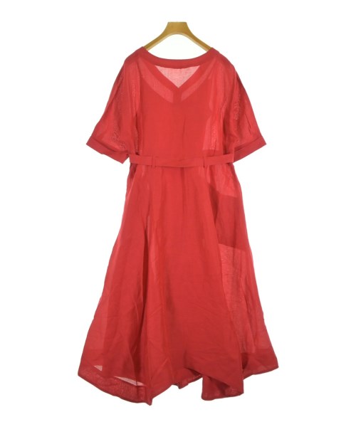 NOBLE ชุดเดรส