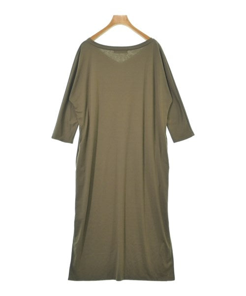 NOBLE ชุดเดรส