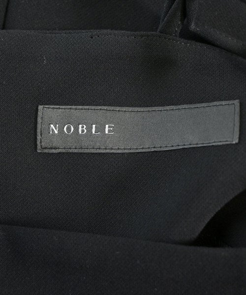 NOBLE ชุดเดรส