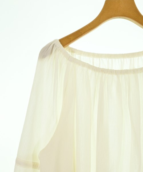 NOBLE เสื้อสตรี