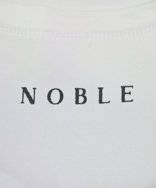 NOBLE เสื้อยืด/เสื้อท็อปส์
