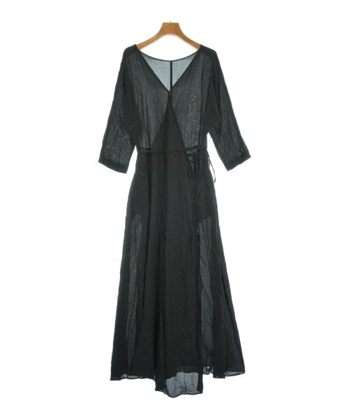 NOBLE ชุดเดรส