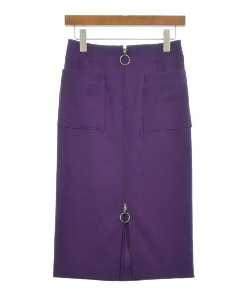 NOBLE กระโปรงยาวถึงเข่า