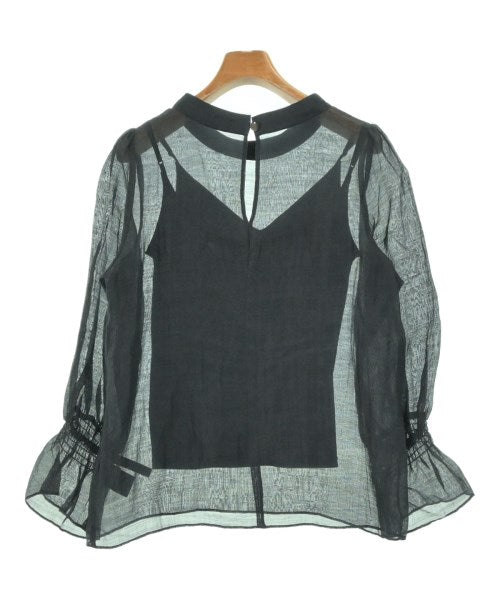 NOBLE เสื้อสตรี