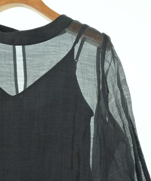 NOBLE เสื้อสตรี