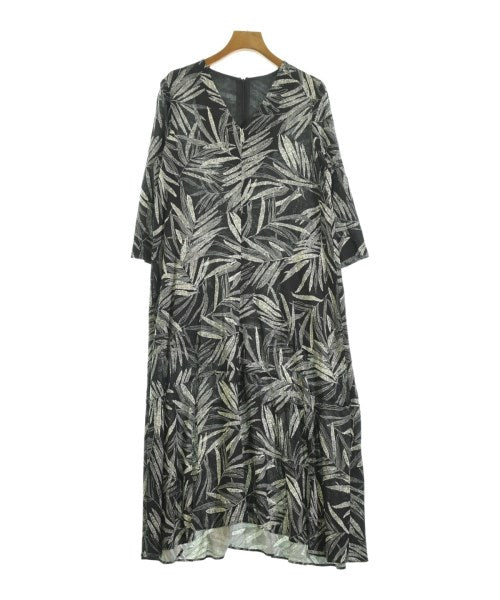 NOBLE ชุดเดรส