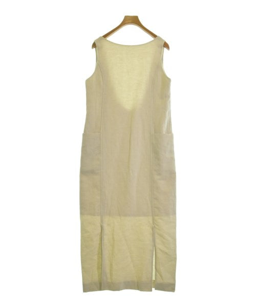 NOBLE ชุดเดรส