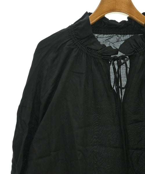 NOBLE เสื้อสตรี