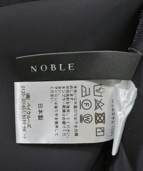 NOBLE เสื้อยืด/เสื้อท็อปส์