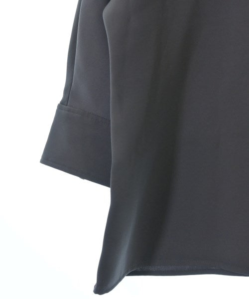NOBLE เสื้อยืด/เสื้อท็อปส์