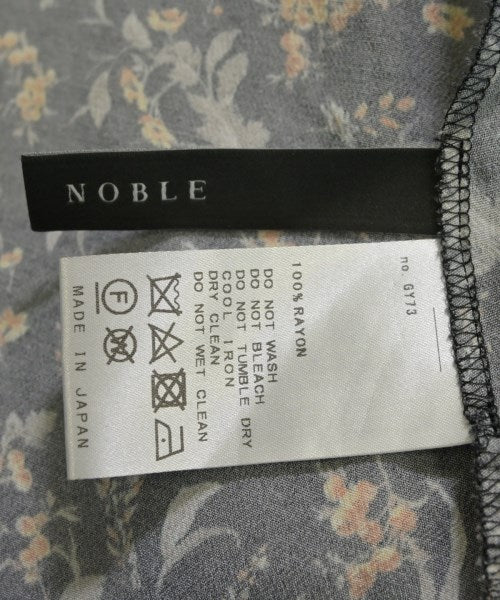 NOBLE ชุดเดรส