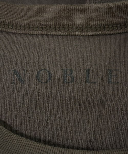 NOBLE เสื้อยืด/เสื้อท็อปส์