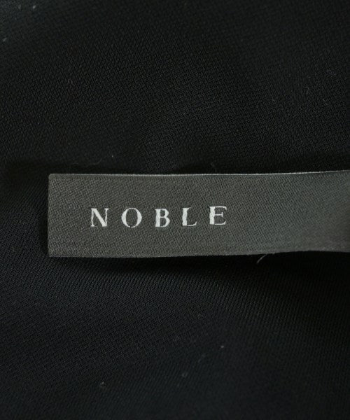 NOBLE ชุดเดรส