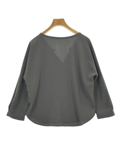 NOBLE เสื้อสตรี