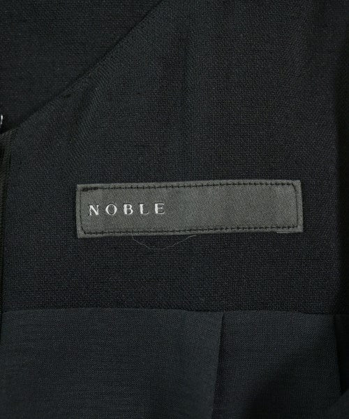 NOBLE ชุดเดรส
