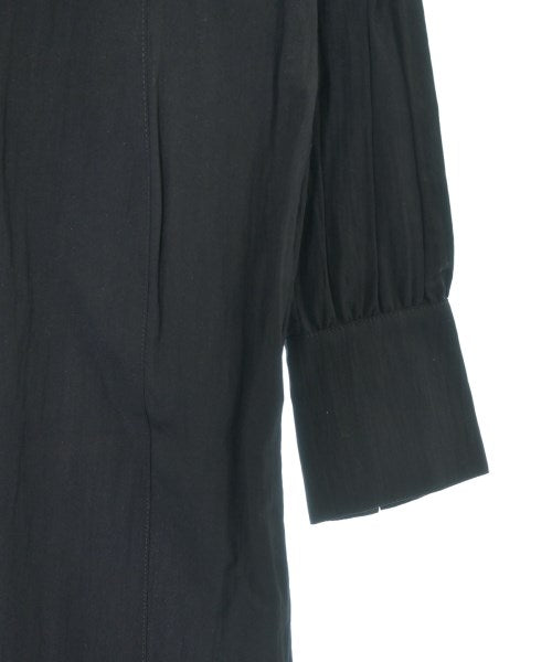 NOBLE ชุดเดรส