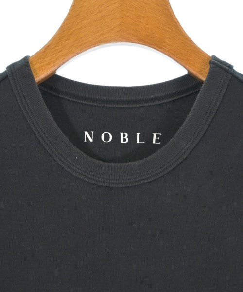 NOBLE เสื้อยืด/เสื้อท็อปส์