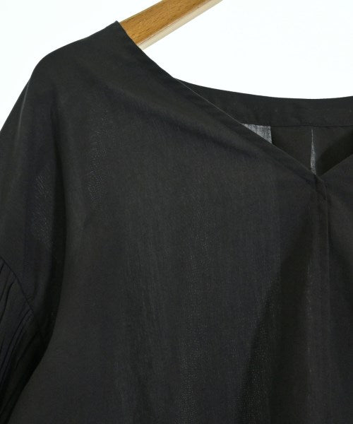 NOBLE เสื้อสตรี